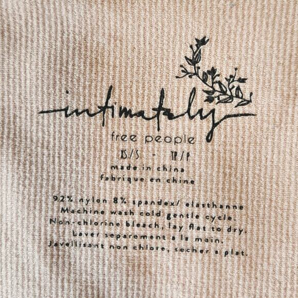 Free People Intimately Ribbed V Neck Cami Crop Top Nude XS/S - Picture 3 of 5